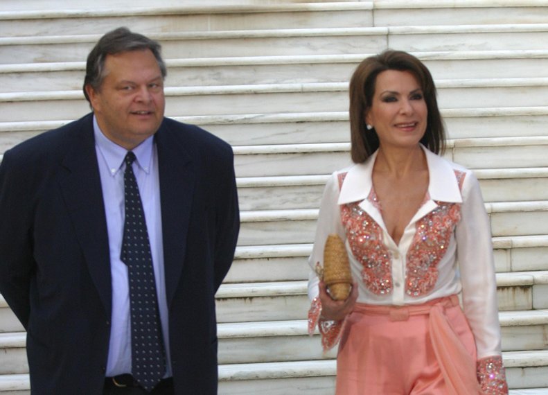 Β. Βενιζέλος και Γ. Αγγελοπούλου παρουσιάζουν τη «Μπαλάντα των Ολυμπιακών Αγώνων» – Ανοίγει η συζήτηση για τα «μυστικά» του 2004