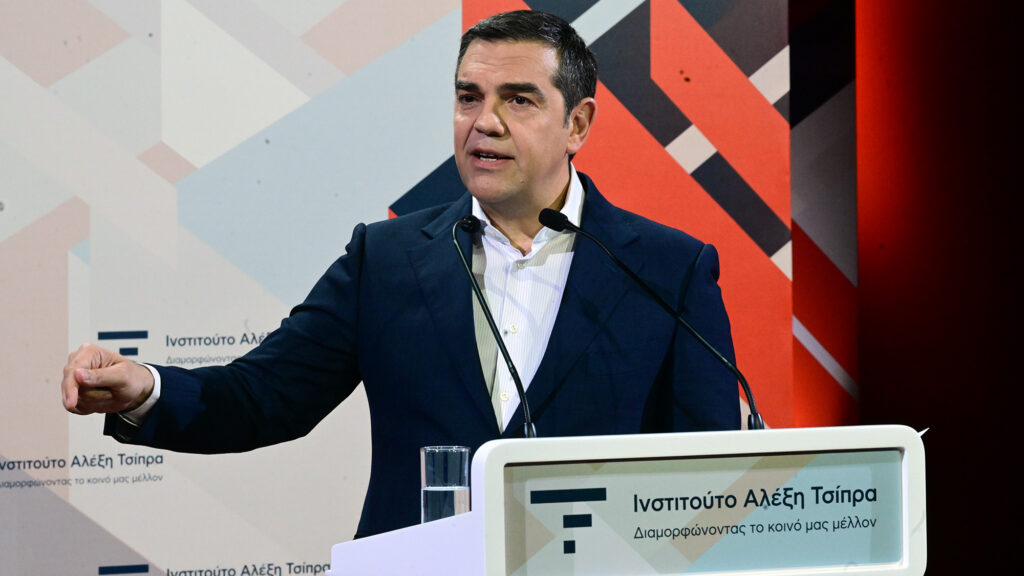 Θα πάει στο Συνέδριο ο Τσίπρας, αλλά δεν θα μιλήσει