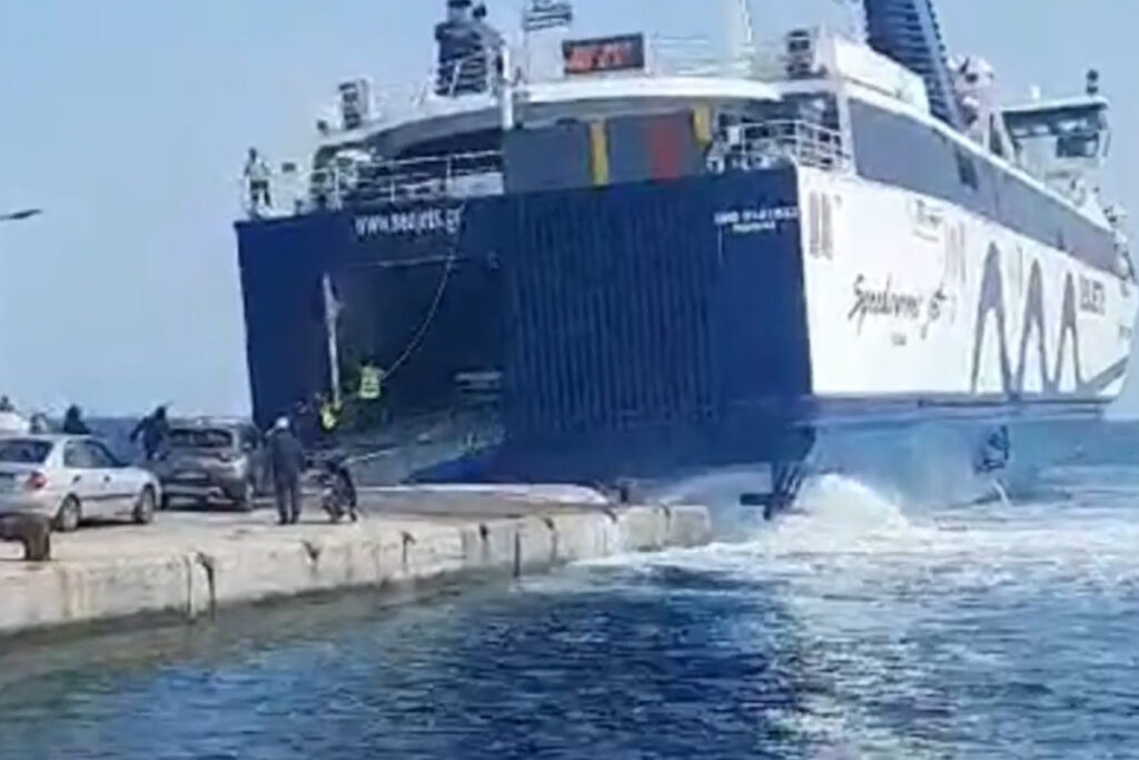 Αλόνησος: ΕΔΕ για τον κάβο πλοίου που έσπασε την ώρα που «φόρτωνε» ΙΧ – Απομακρύνθηκε ο λιμενάρχης