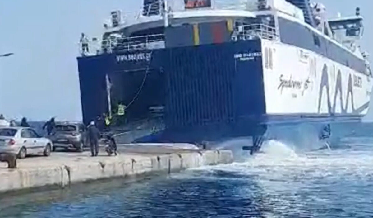 Αλόνησος: ΕΔΕ για τον κάβο πλοίου που έσπασε την ώρα που «φόρτωνε» ΙΧ – Απομακρύνθηκε ο λιμενάρχης