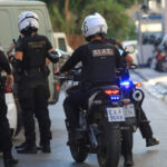 Αστυνομική επιχείρηση στη Θεσσαλονίκη για τη σύλληψη συμμορίας ακροδεξιών