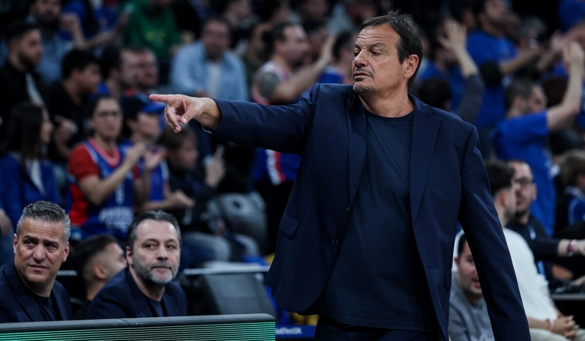 Παναθηναϊκός: Έξαλλος στο φινάλε ο Αταμάν με τις ειρωνείες των οπαδών της Εφές – «Εγώ σας πήρα ευρωλίγκες»