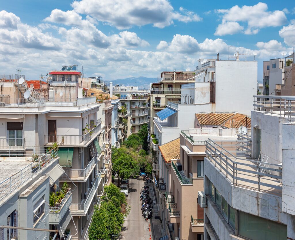 Ανατροπή στις οικοδομές με τον ΝΟΚ: Ποιες άδειες χρειάζονται αναθεώρηση – Ποιοι πληρώνουν «χαράτσι»