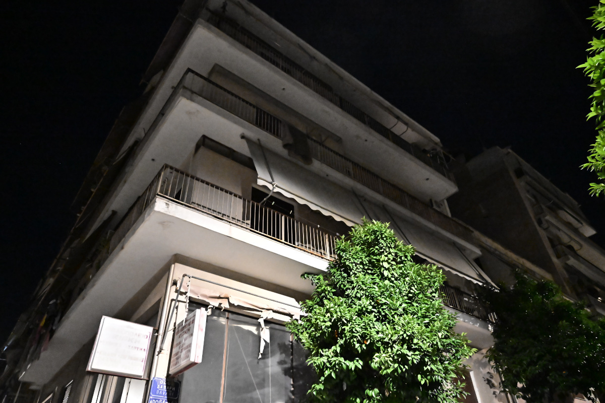 Έκρηξη σε διαμέρισμα επί της οδού Δάβαρη στον Νέο Κόσμο