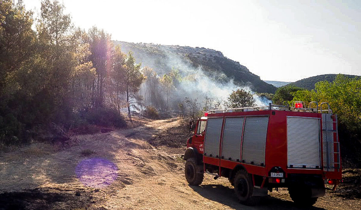 Φωτιά στην Εύβοια Πυροσβεστική