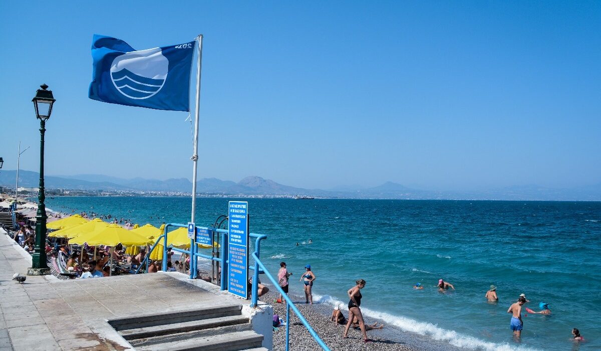 Ανακοινώθηκα οι παραλίες με «Γαλάζια Σημαία» για το 2025