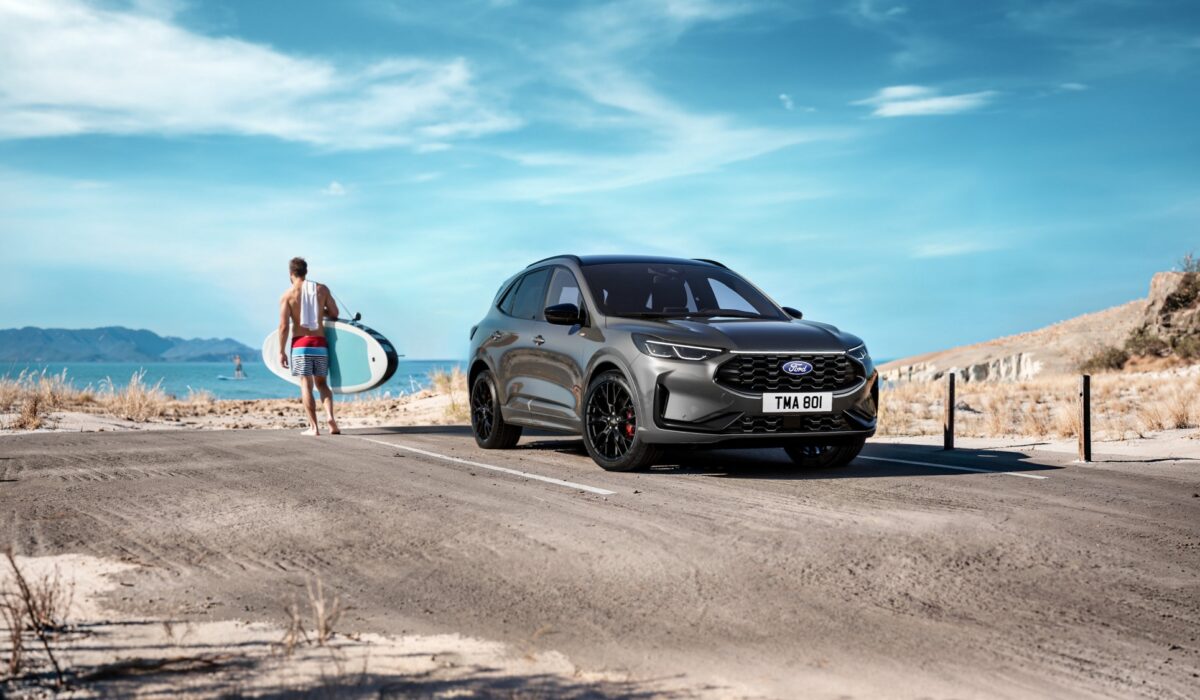 Ford Kuga - Πώς αναβαθμίζεται με το νέο αποκλειστικό πακέτο Black Package