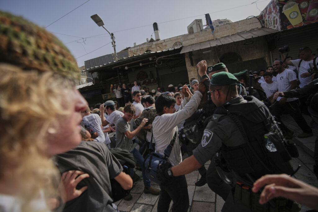 Πογκρόμ από Ισραηλινούς εθνικιστές κατά Παλαιστινίων στην Ανατολική Ιερουσαλήμ