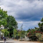 Καιρός: Πέφτει η θερμοκρασία σε όλη τη χώρα - Πού αναμένονται βροχές και καταιγίδες