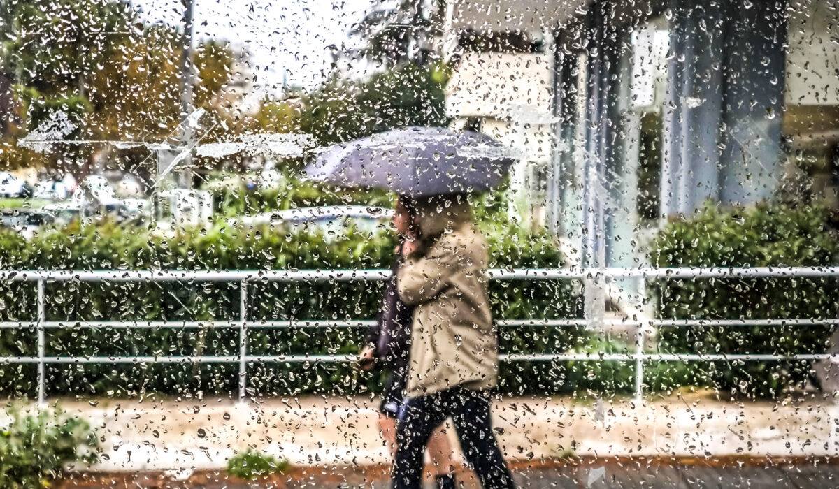 Ξεκινά δύσκολος καιρός - Μέχρι πότε θα βρέχει
