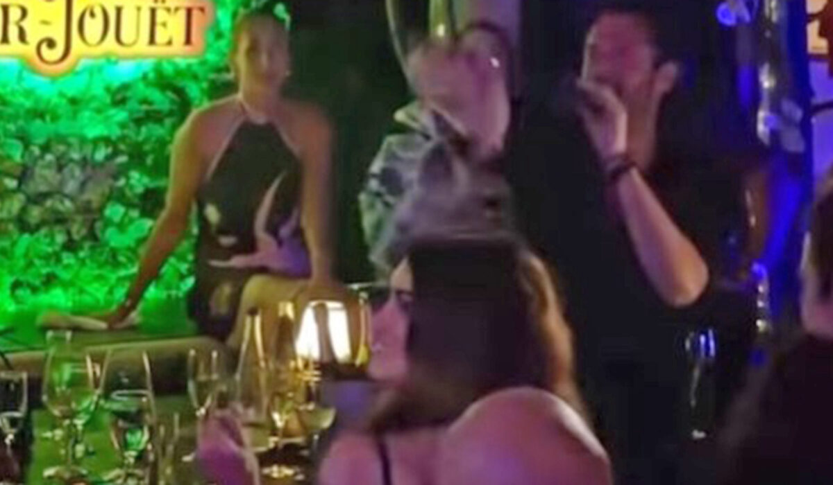 Η Κίμπερλι Γκιλφόιλ διασκέδασε με τα τραγούδια του Κωνσταντίνου Αργυρού