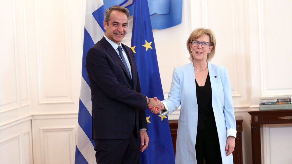 Συνάντηση Μητσοτάκη με την Επίτροπο Χρηματοοικονομικών της ΕΕ: «Αφήσαμε πίσω τα δύσκολα χρόνια»