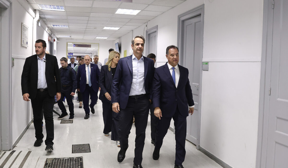 Επίσκεψη του Κυριάκου Μητσοτάκη στο νοσοκομείο «Ευαγγελισμός»