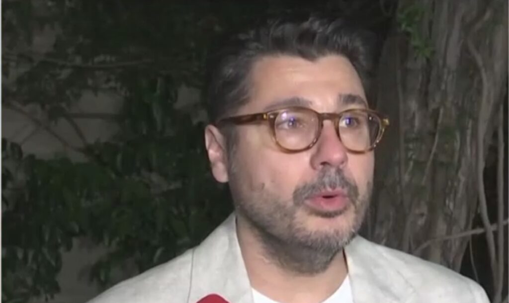 Λάμπρος Κωνσταντάρας