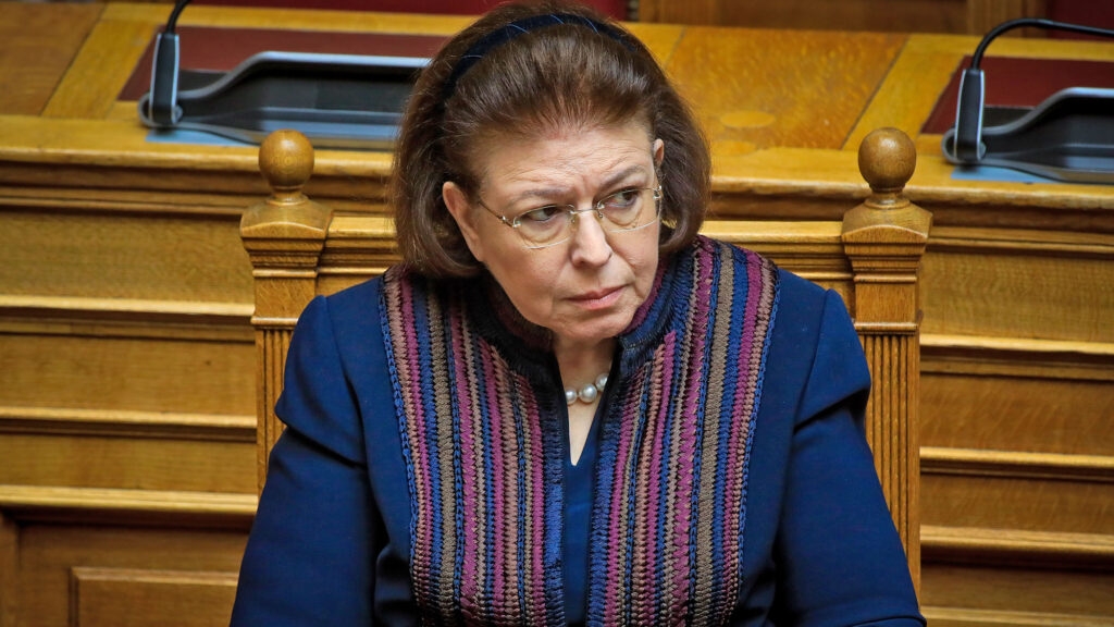 Επίκαιρη ερώτηση του ΠΑΣΟΚ σε Μενδώνη για δεξίωση που έγινε στη Σπιναλόγκα