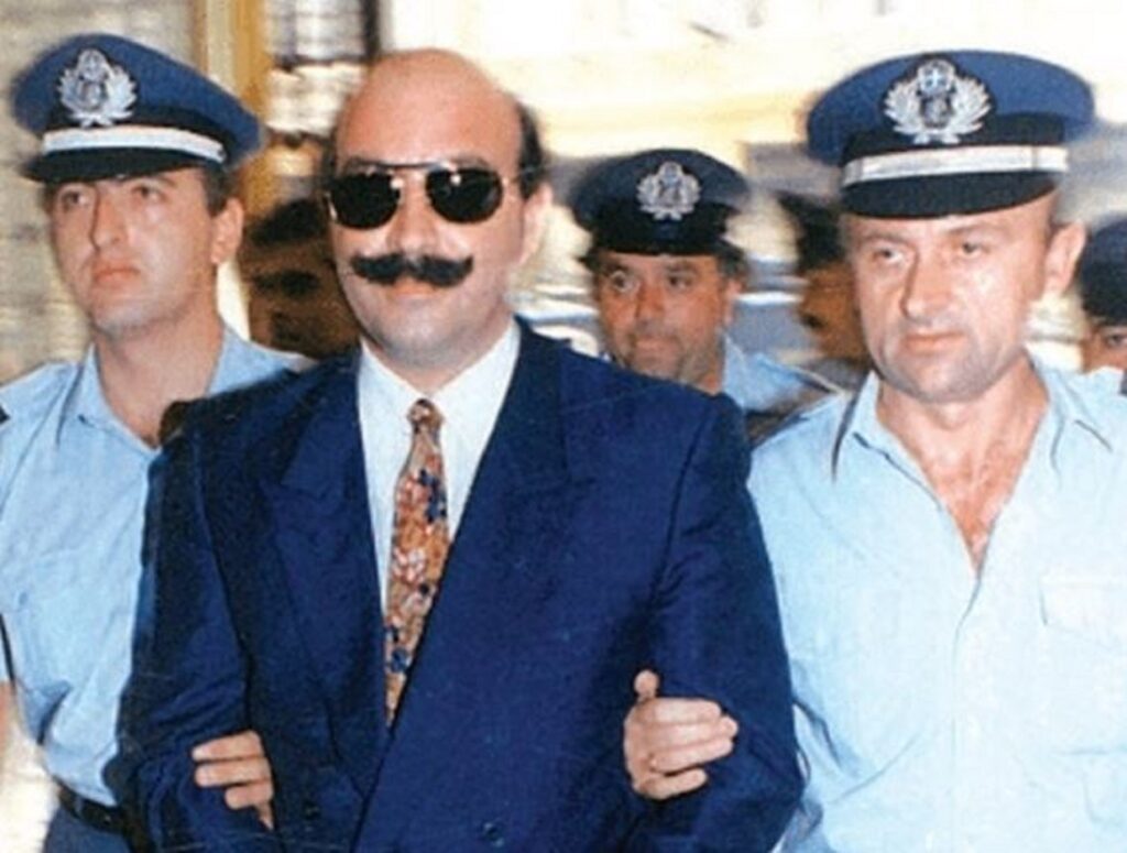 Ο «εθνικός κοριός» Χρήστος Μαυρίκης φέρεται να είναι ο άνθρωπος που έστειλε την επιστολή στον Αεροπαγίτη