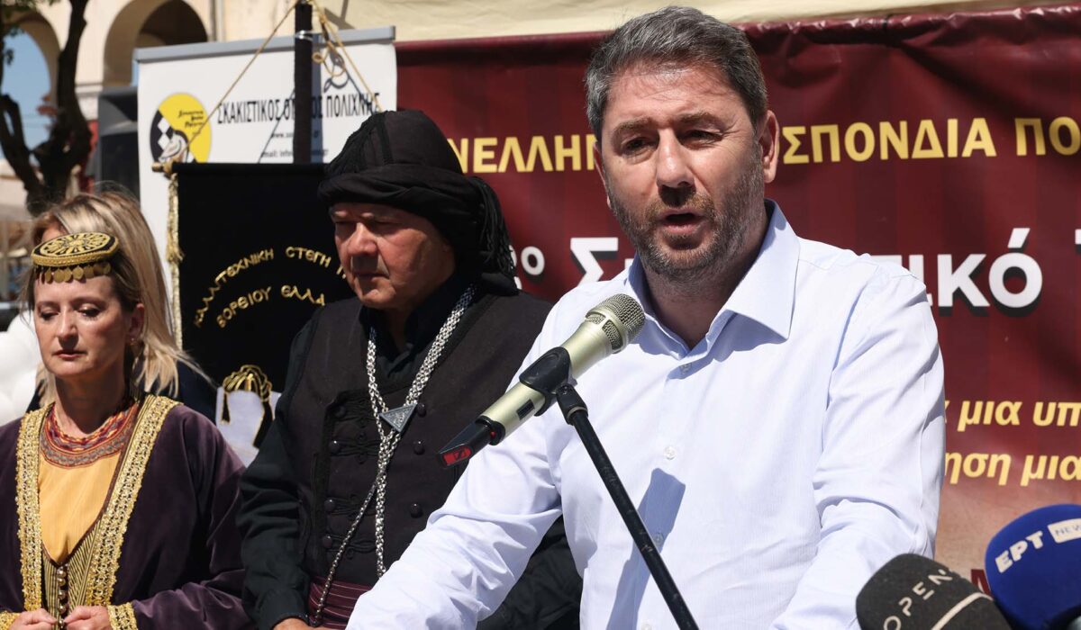 Ανδρουλάκης: «Ουρά» του Μητσοτάκη ο Φλωρίδης – Τα άλλα κόμματα ακολούθησαν το ΠΑΣΟΚ για τα Τέμπη