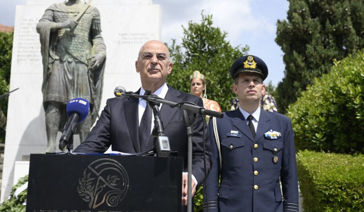 Αιχμηρό μήνυμα Δένδια για τη συμμετοχή της Τουρκίας στην ευρωάμυνα: Κίνδυνος να γίνει «κερκόπορτα»