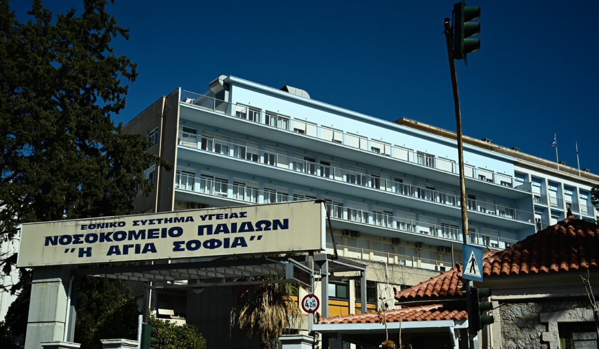 Θρήνος για την 7χρονη στην Καλλιθέα: 40 λεπτά πάλευαν οι γιατροί - «Δεν θα ξανά παίξω αυτό το παιχνίδι»