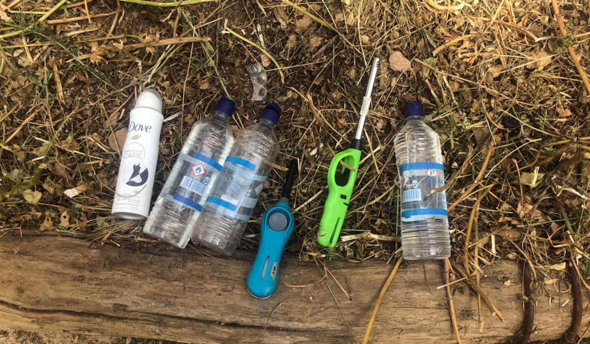 Βρέθηκαν μπουκάλια με οινόπνευμα κι αναπτήρες στον Λόφο του Λυκαβηττού