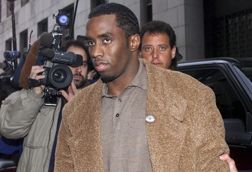 Αποκαλύψεις – σοκ στη δίκη του Diddy: Ανάγκασε συνοδό να κάνει φρικτές πράξεις στη σύντροφό του