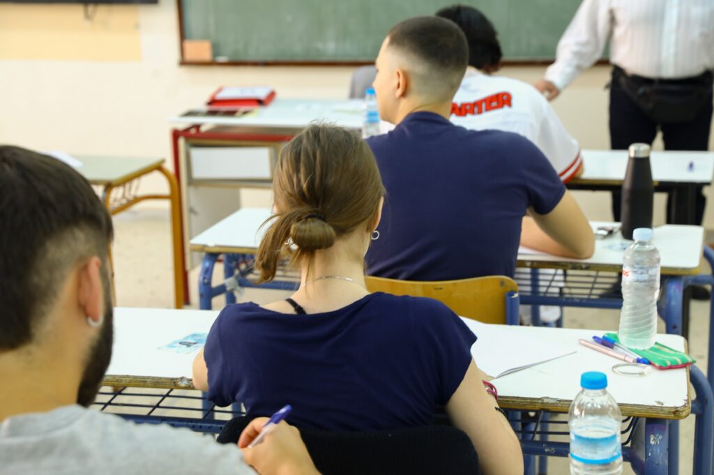 πανελλήνιες 2025 σχολές μόρια