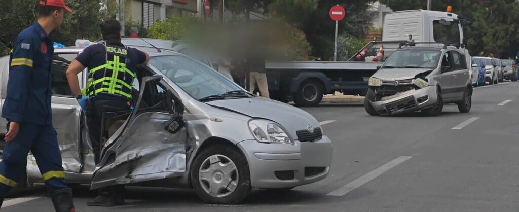 τροχαίο Γλυφάδα