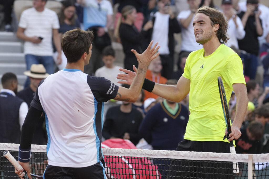 Θύμα… γιγαντιαίας έκπληξης ο Τσιτσιπάς στο Roland Garros: Τον απέκλεισε ο άσημος Ιταλός Τζιγκάντε
