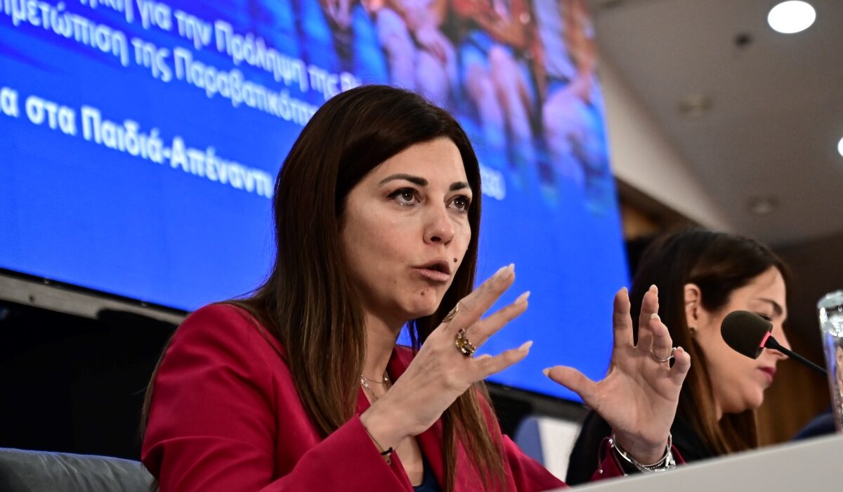 Ζαχαράκη: Αναστολή φοιτητικής ιδιότητας για 24 μήνες σε όσους συλλαμβάνονται για επεισόδια σε Πανεπιστήμια