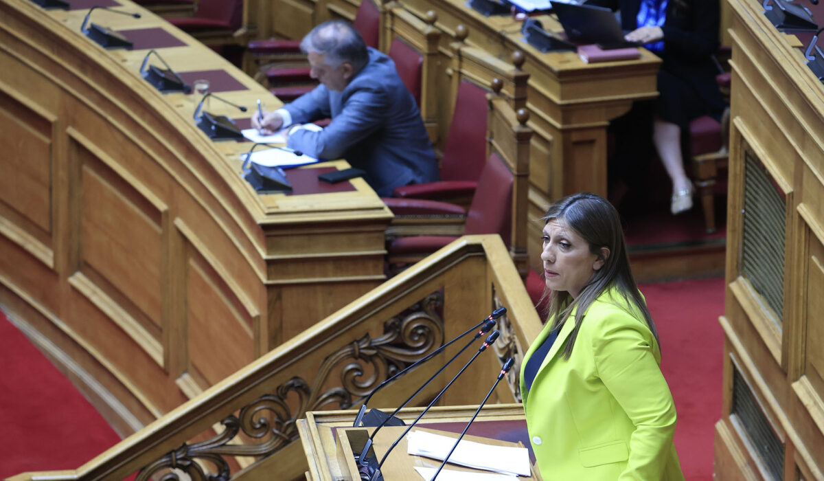 Κόντρα Θεοδωρικάκου – Κωνσταντοπούλου στη Βουλή και «καρφί» του υπ. Ανάπτυξης προς Κωνσταντινόπουλο
