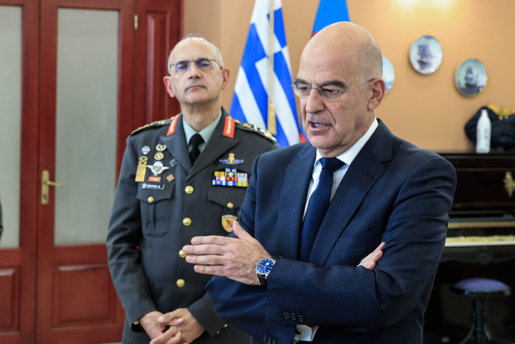 Έκτακτη σύσκεψη στο υπουργείο Άμυνας: Σχέδια για προστασία της Ελλάδας από βαλλιστικούς πυραύλους