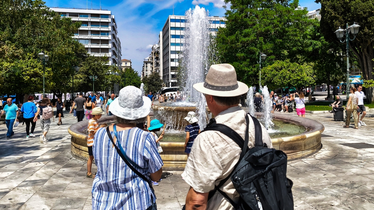 Καιρός: Ανεβαίνει η θερμοκρασία από σήμερα - Η πιο ζεστή ημέρα, πού αναμένονται βροχές