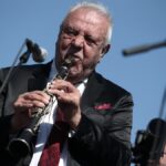 Σήμερα η κηδεία του Πετρολούκα Χαλκιά - Η γη του Πωγωνίου ετοιμάζεται να υποδεχθεί τον δεξιοτέχνη του κλαρίνου