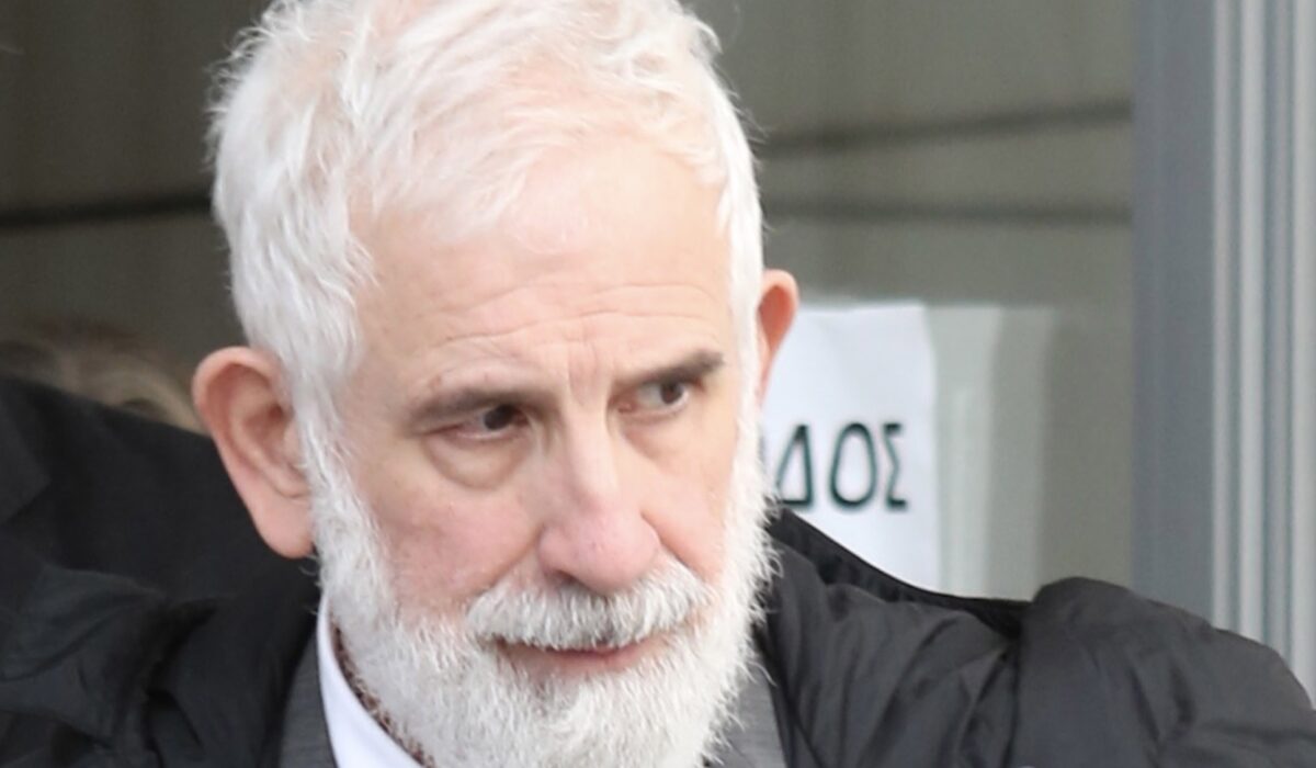 Πέτρος Φιλιππίδης