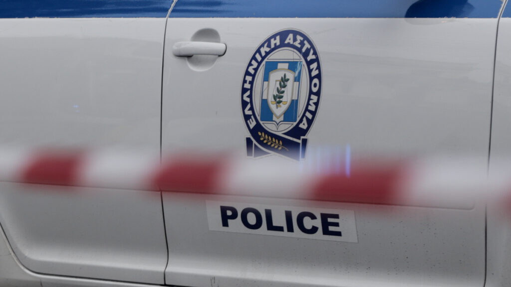 Θρίλερ στη Θεσσαλονίκη με νεκρό 26χρονο σε διαμέρισμα Airbnb