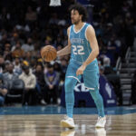 Ανατροπή με Μίσιτς: Συνεχίζει στο NBA με Χόρνετς, εκτός Euroleague