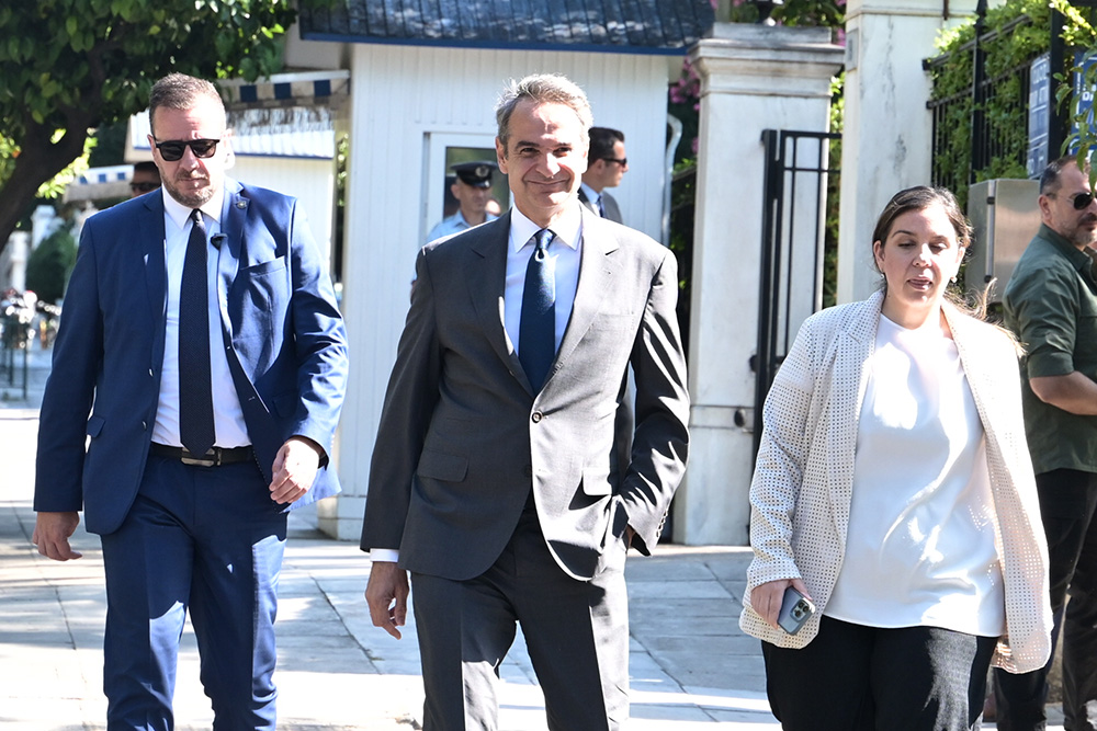 Άφιξη Ορκωμοσία νέων μελών κυβέρνησης