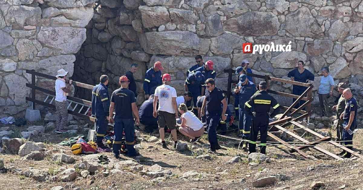 Αργολίδα Τουρίστας Πηγάδι Τίρυνθα