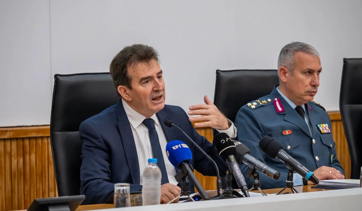 Μιχάλης Χρυσοχοΐδης Ελληνική Αστυνομία