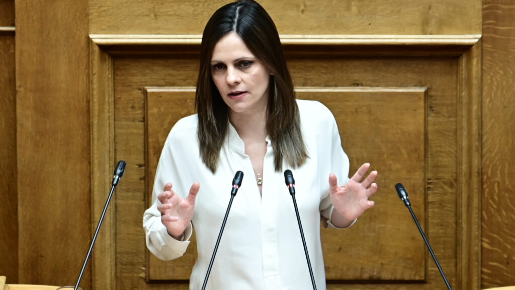 Έφη Αχτσιόγλου