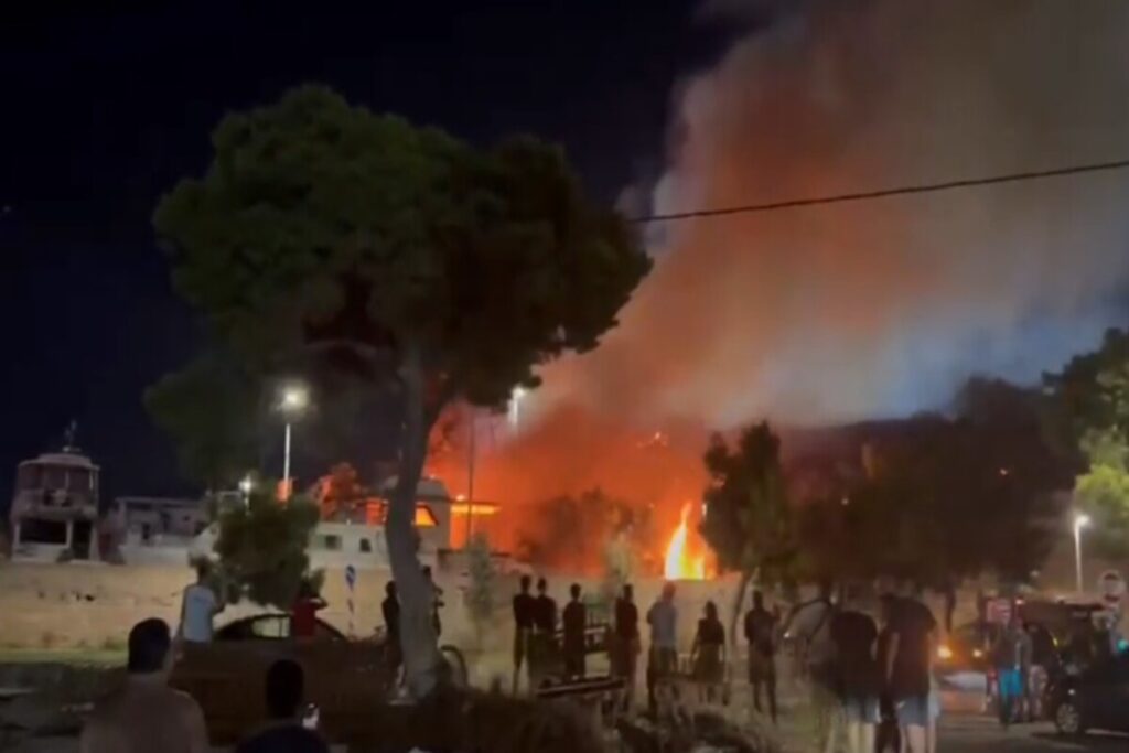 Φωτιά Γλυφάδα