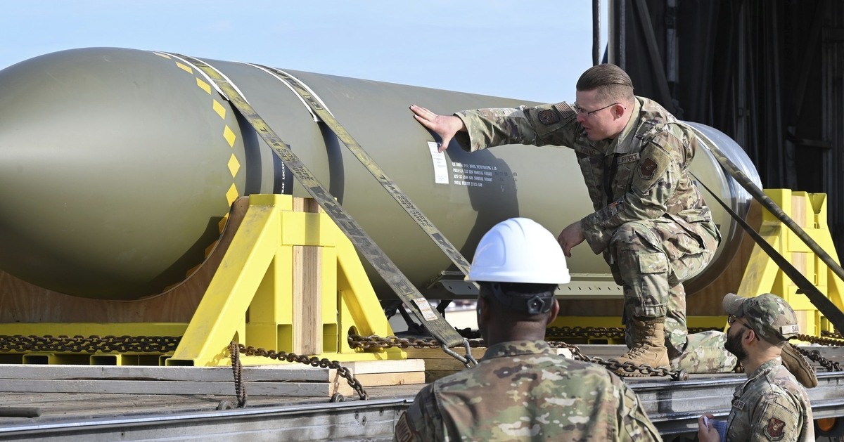 GBU-57: Οι δυνατότητες των αμερικανικών βομβών που μπορούν να καταστρέψουν τα πυρηνικά του Ιράν