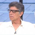 Γιάννης Μπέζος