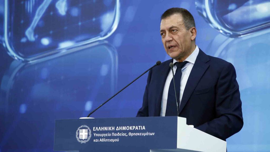 ALERT - Αναζητείται υπουργός, Όνομα: Γιάννης, Επώνυμο: Βρούτσης