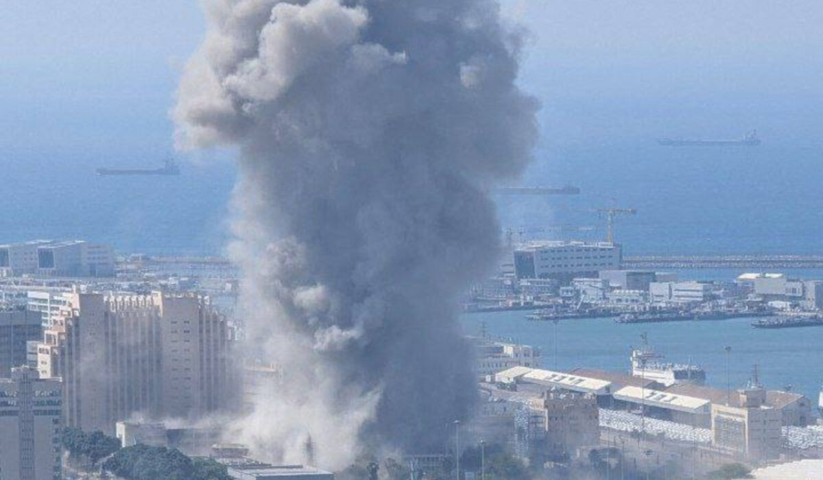 Συγκλονιστικά βίντεο από τον βομβαρδισμό του Ιράν στη Χάιφα: Πανικός στην πόλη – λιμάνι του Ισραήλ