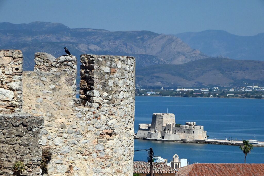Καιρός: «Μίνι καύσωνας» προ των πυλών το τριήμερο του Αγίου Πνεύματος – Στους 37 βαθμούς Κελσίου η θερμοκρασία