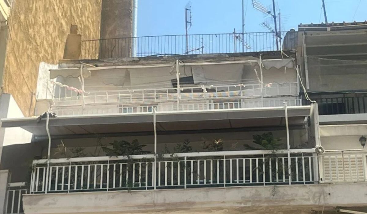 Θεσσαλονίκη: Εξοργιστικό βίντεο με το μωρό να σπαράζει στο μπαλκόνι ενώ οι γονείς… κοιμούνται