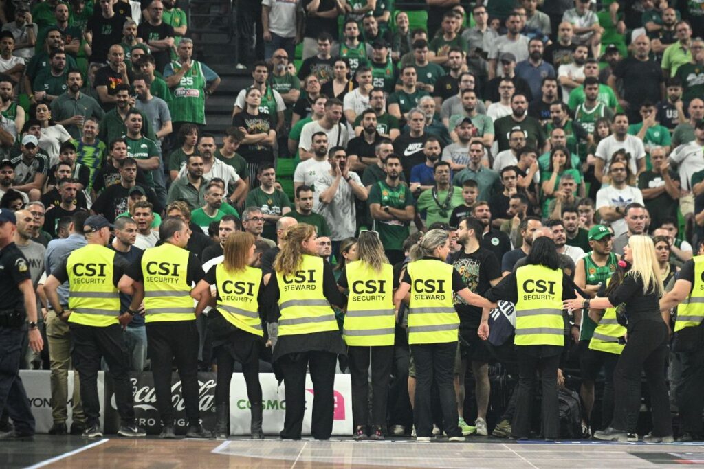 Νέος «πόλεμος» ανακοινώσεων Παναθηναϊκού – Ολυμπιακού: Μηνύσεις μετά τη χειρονομία του Φουρνιέ