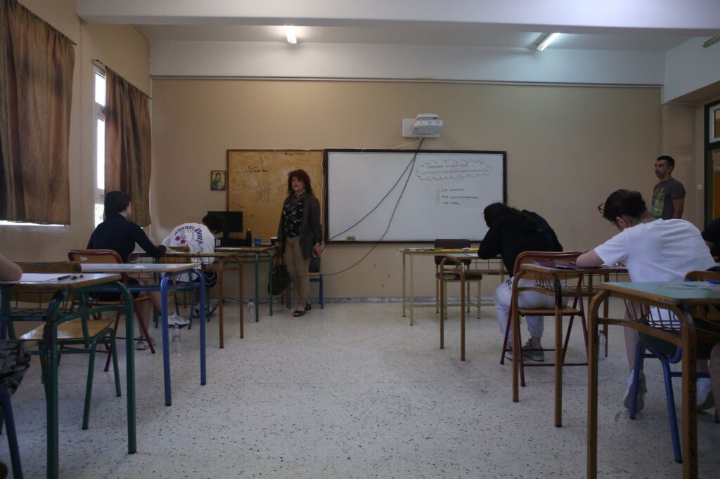 Φυσική – Πανελλήνιες 2025: Αυτά είναι τα σημερινά θέματα