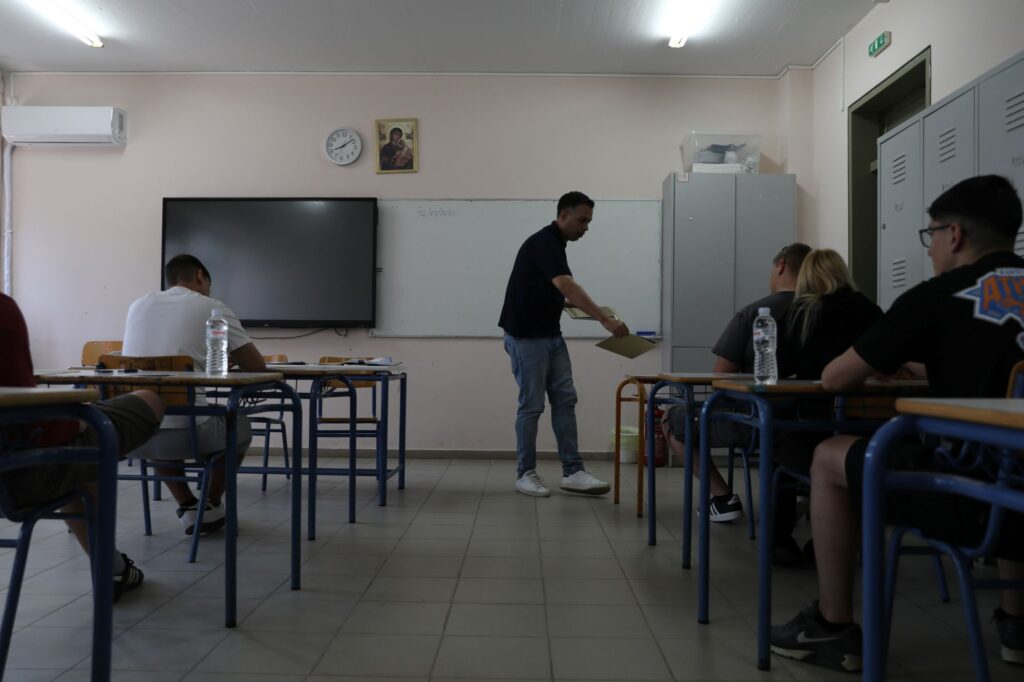 Πανελλήνιες 2025: Ώρα για Μαθηματικά (Άλγεβρα) στα ΕΠΑΛ – Τι ώρα τα θέματα
